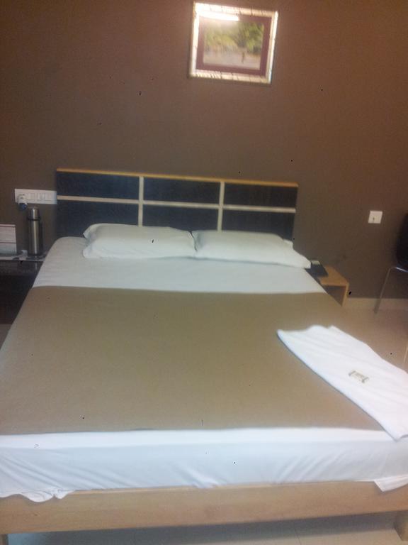 Hotel Srm Grands Chennai Ruang foto
