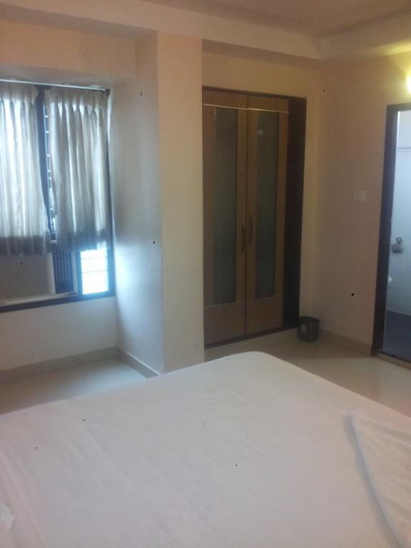 Hotel Srm Grands Chennai Ruang foto